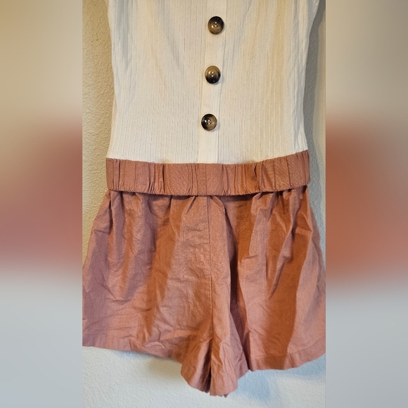 White and Pink Buttoned Romper - Picture 3 of 5